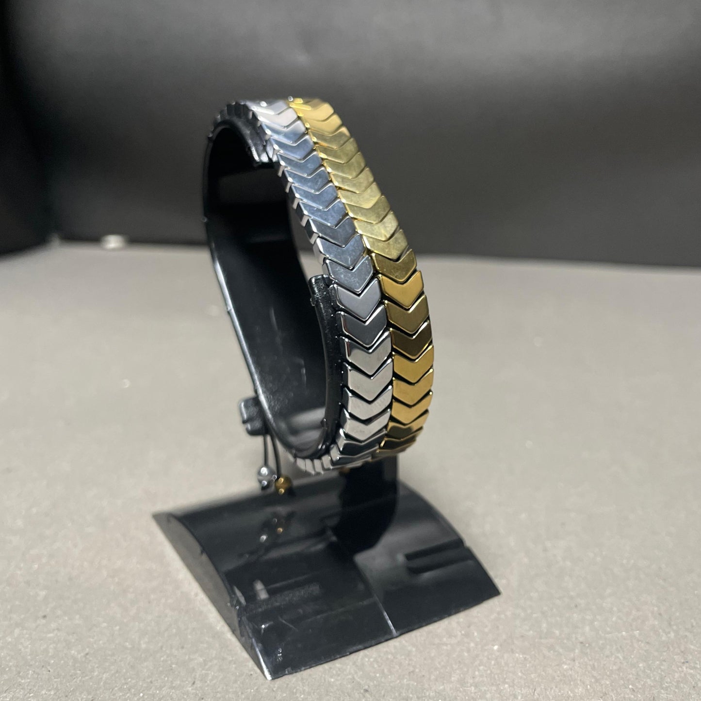 Duo Chevron Bracelet Set – Silver & Golden Colour