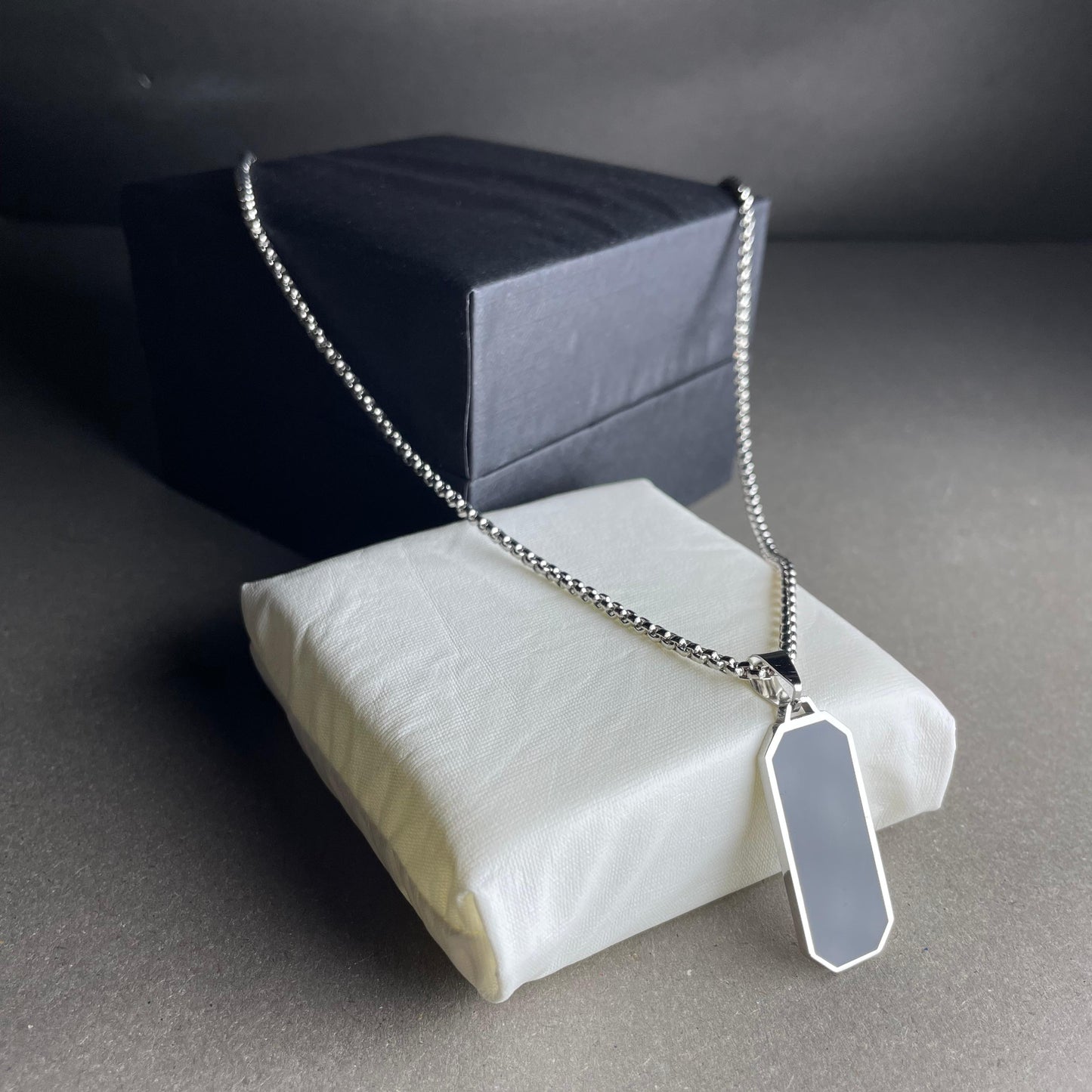 Eos Luxe Trio – Elegant Bracelet, Necklace, and Ring Set