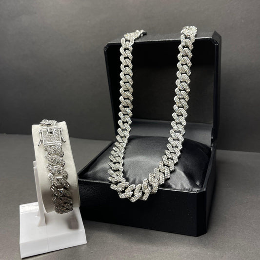 ⚪White Moon: Chain & Bracelet Set